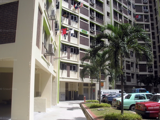 Blk 835 Hougang Central (S)530835 #253242